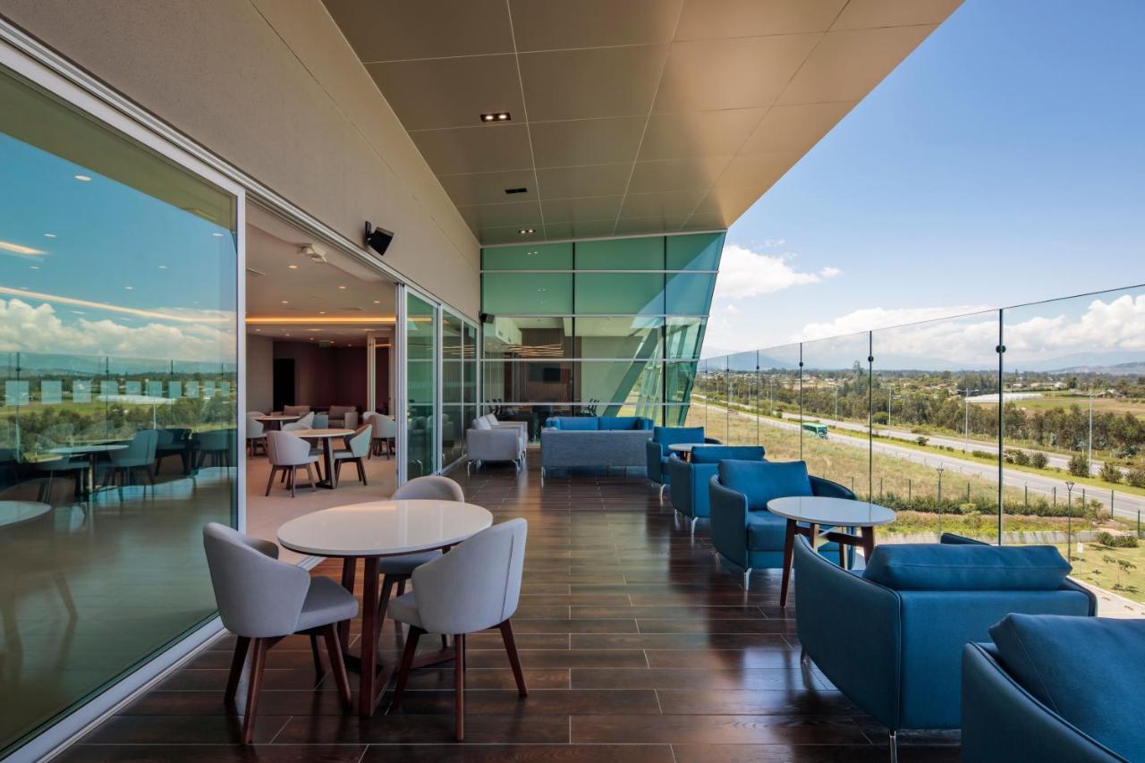 Holiday Inn - Quito Airport By Ihg Tababela Exterior photo The VIP lounge at the airport.